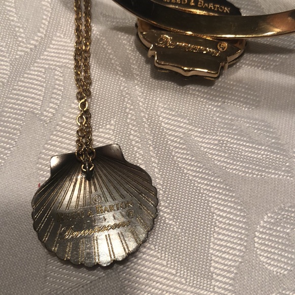 Reed & Barton Damascene Clam Shell Set - Picture 6 of 9